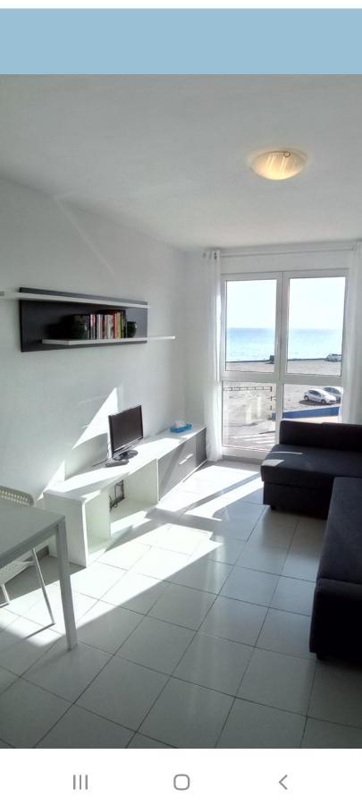 Un Dormitorio Frente Playa El Medano Εξωτερικό φωτογραφία